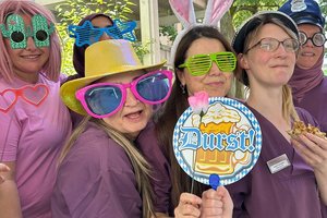 Tag der Pflege Fotobox Aktion mit Team aus der Pflege